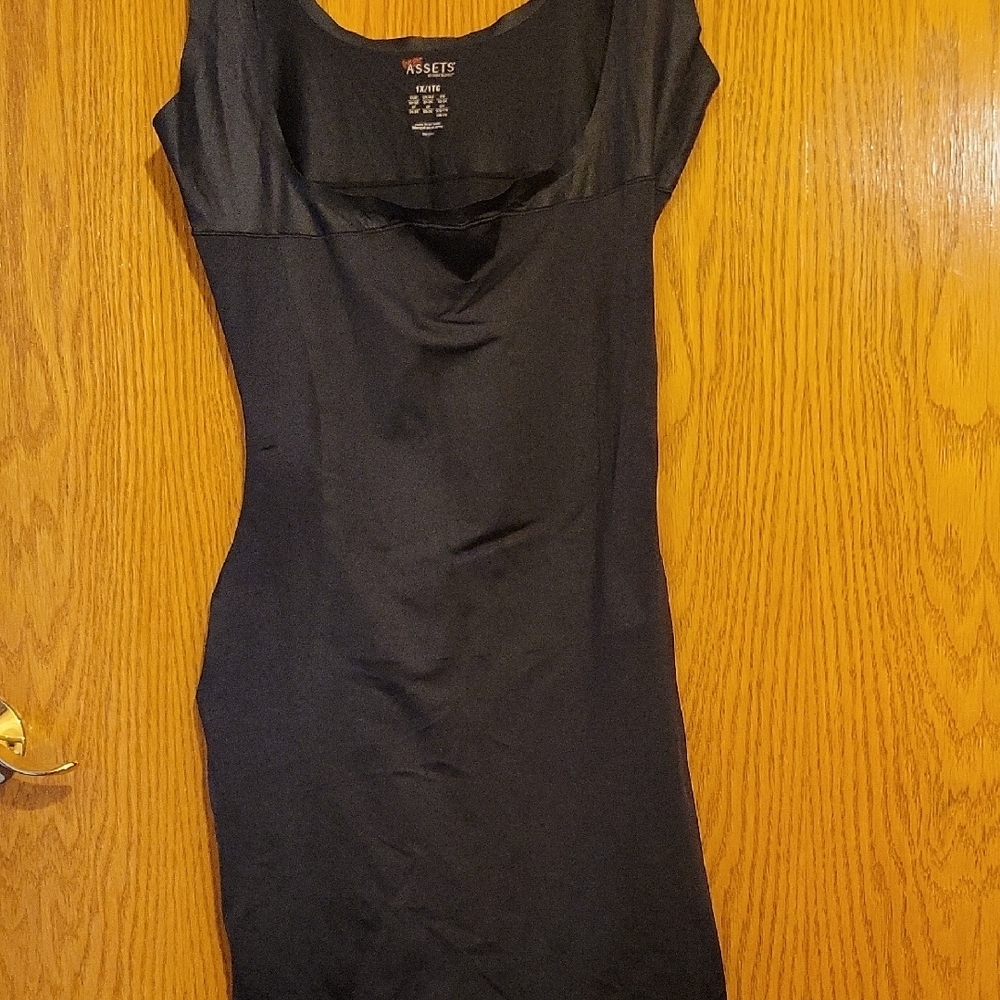 Lowest Price For This ASSETS by Sara Blakely Black Fitted  Shapewear On POSH!